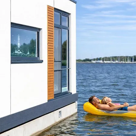 Floatinghouse Bernstein Nyaraló Ribnitz-Damgarten