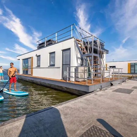 Nyaraló Floatinghouse Bernstein